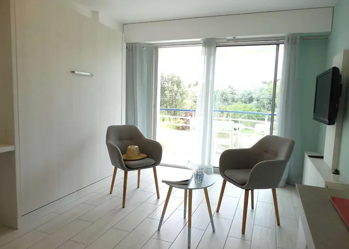 Toile Gilles Croix De Vie Appartement